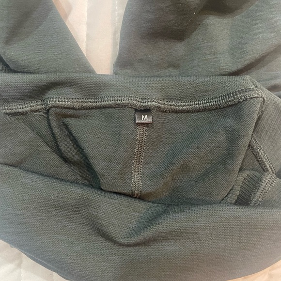 Alphalete Aero leggings size medium color army green size medium - Picture 3 of 4